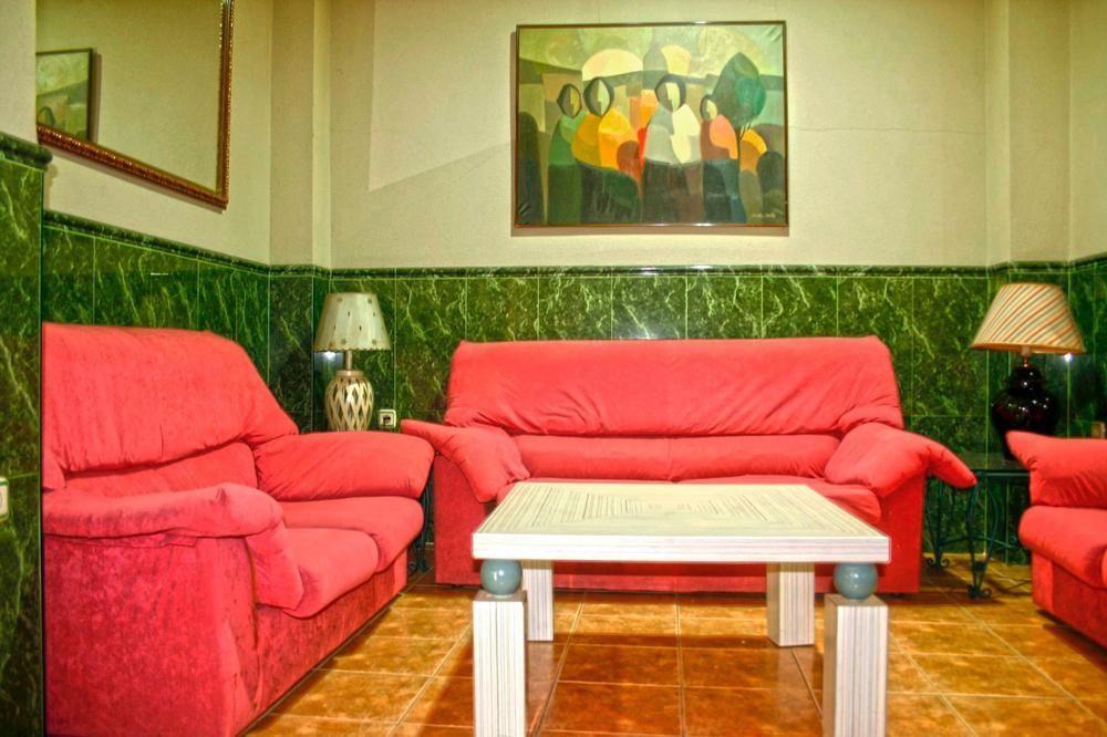 Hostal La Casa De Enfrente Málaga Esterno foto