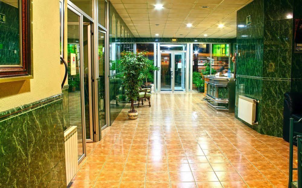 Hostal La Casa De Enfrente Málaga Esterno foto