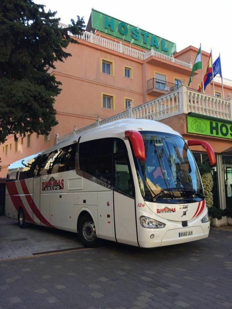 Hostal La Casa De Enfrente Málaga Esterno foto