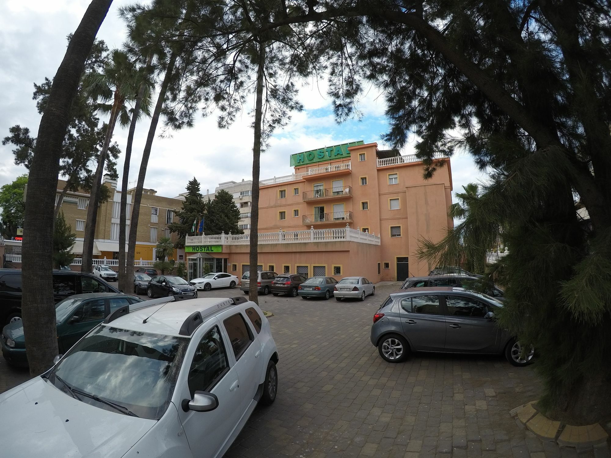 Hostal La Casa De Enfrente Málaga Esterno foto
