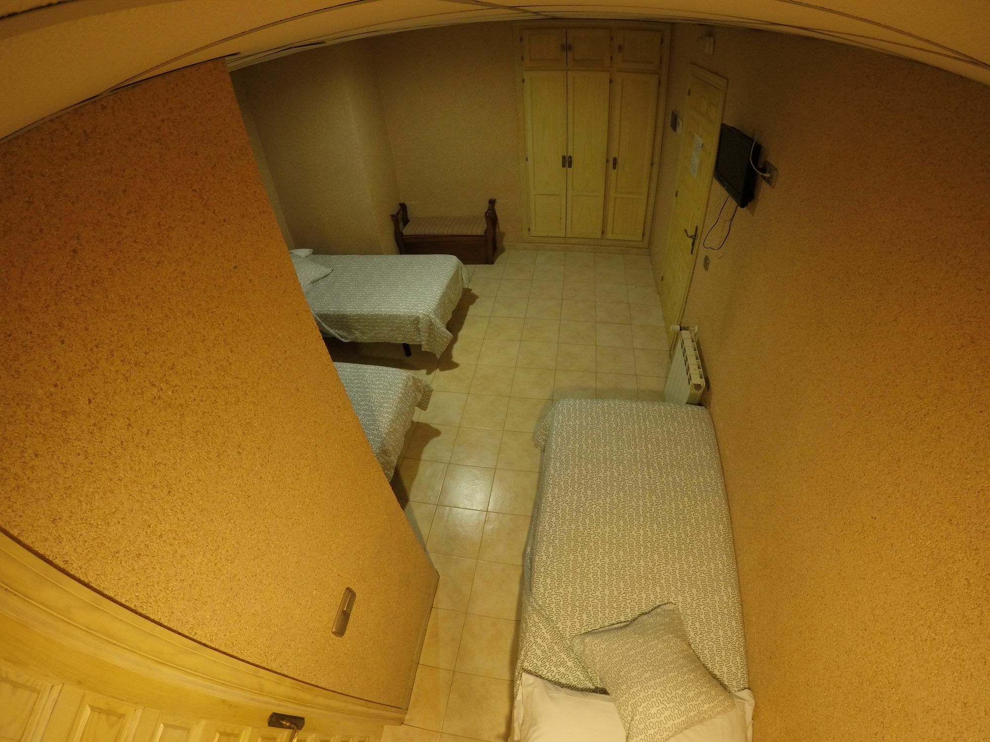 Hostal La Casa De Enfrente Málaga Esterno foto